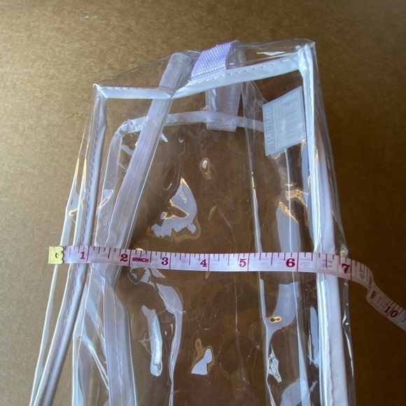 Accessories - Plastic See Through Travel Bag/Makeup Bag